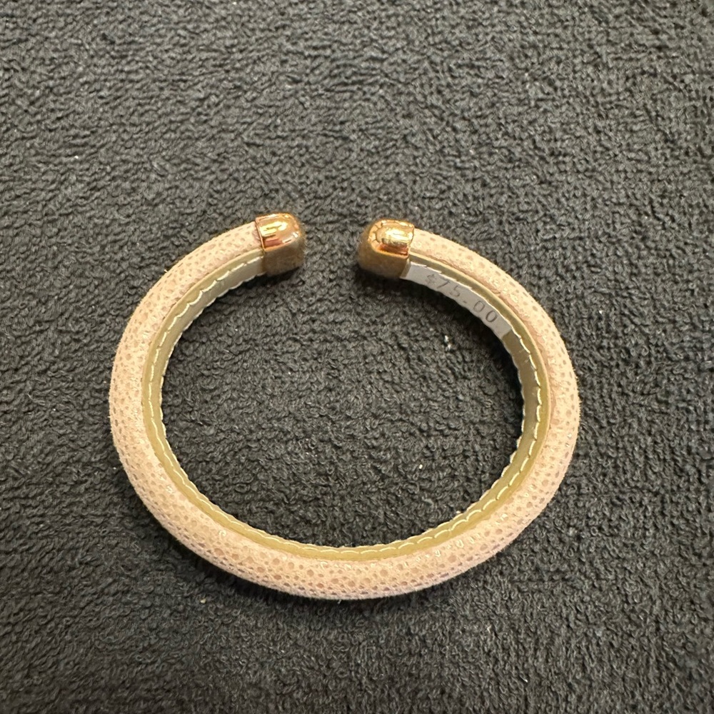 Chic Cream and Gold Bracelet
